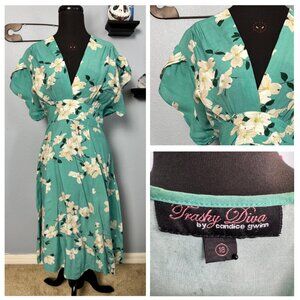 Trashy Diva Alexa Dogwood Floral Print Dress Sz 18